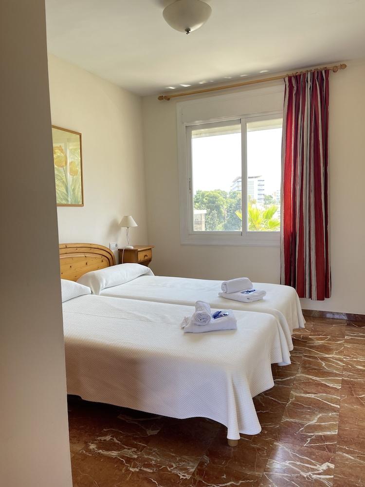 Aparthotel Residencial Vidalbir L'Alfas del Pi Exterior photo