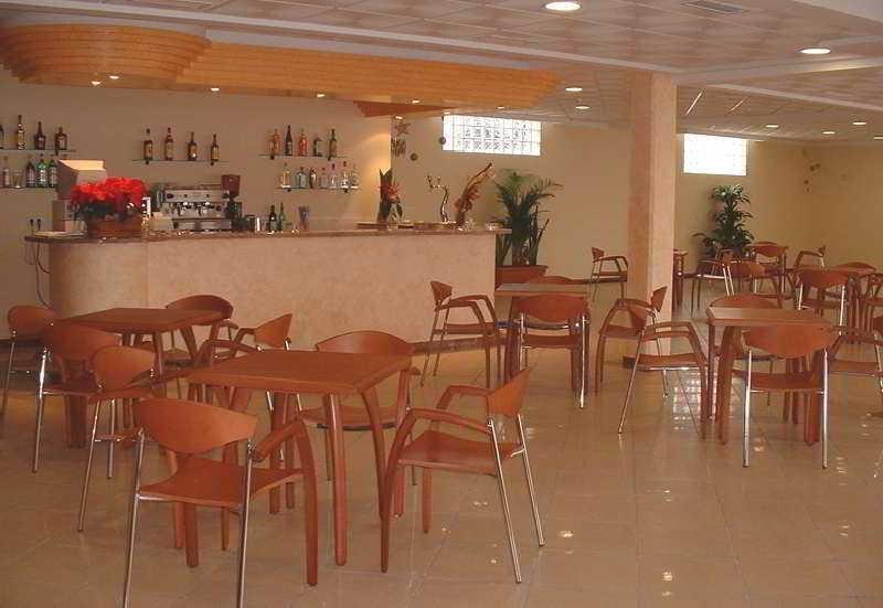 Aparthotel Residencial Vidalbir L'Alfas del Pi Exterior photo